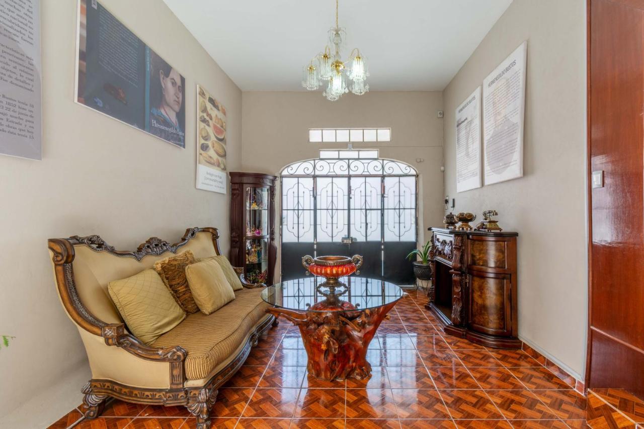 Casa Marquez Inn Leon