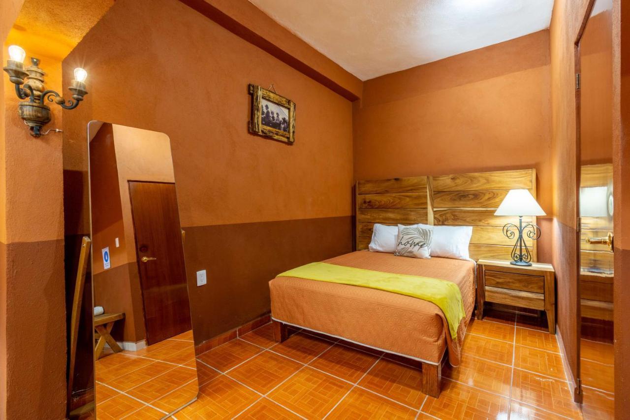 Casa Marquez Leon