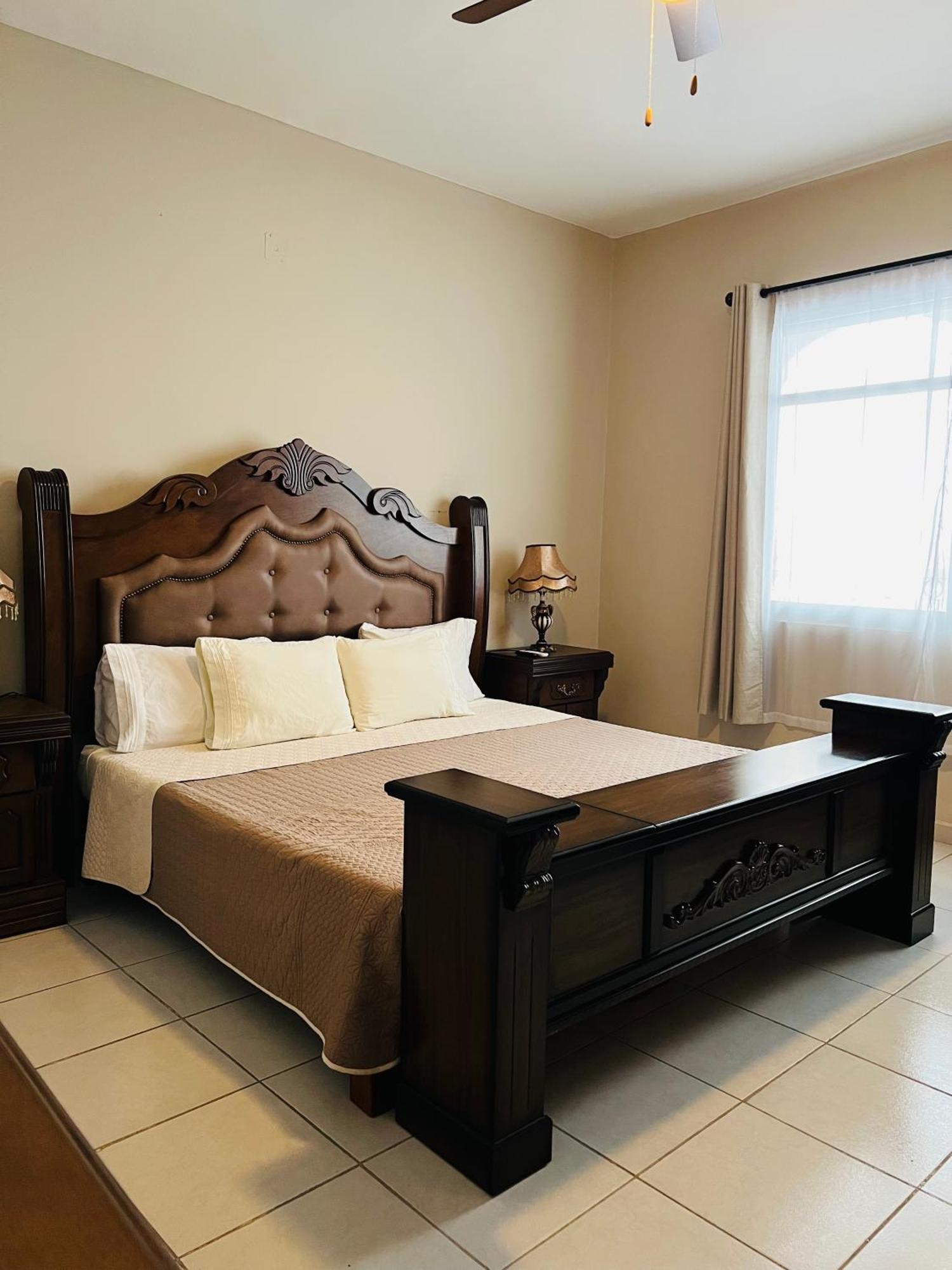 Inn Casa Marquez Leon