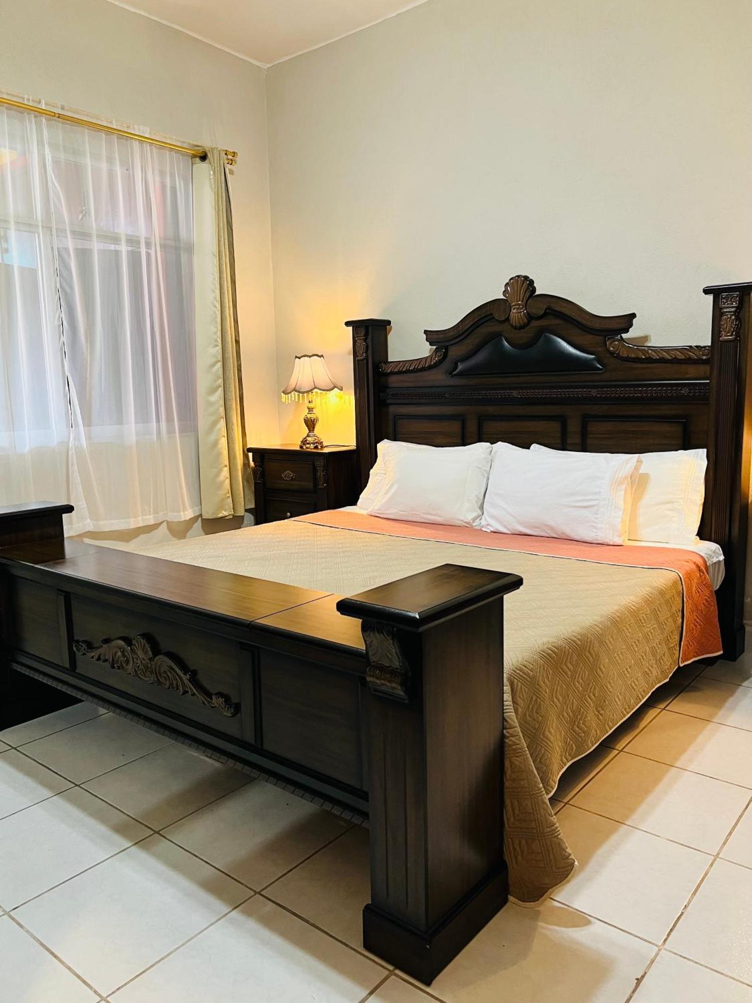 Casa Marquez Leon